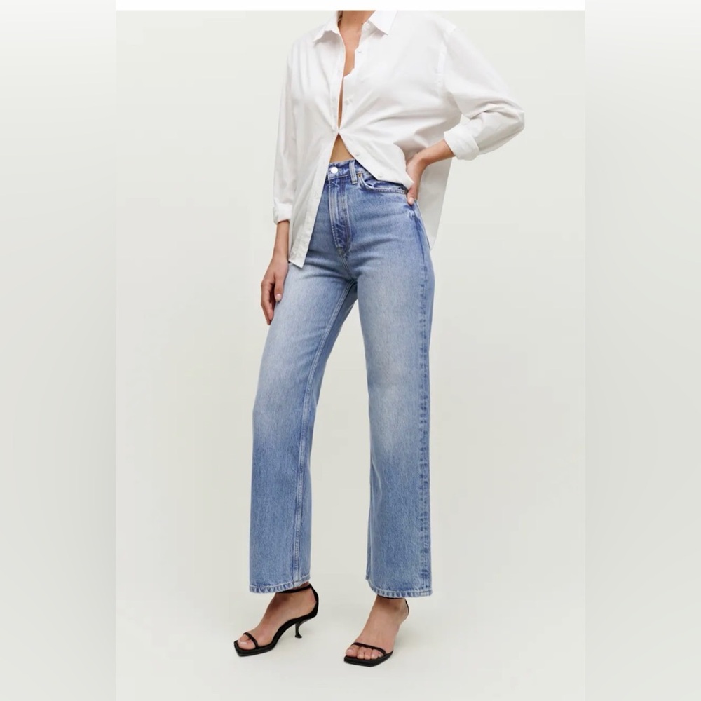 Reformation Wilder High Rise Wide Leg Cropped Jeans Blue - Size 33